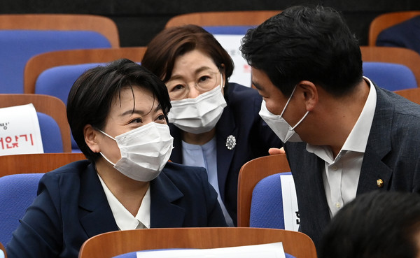 국민의힘 적전분열되나김소연 폭로 홍준표 후보 교체론 물밑작업