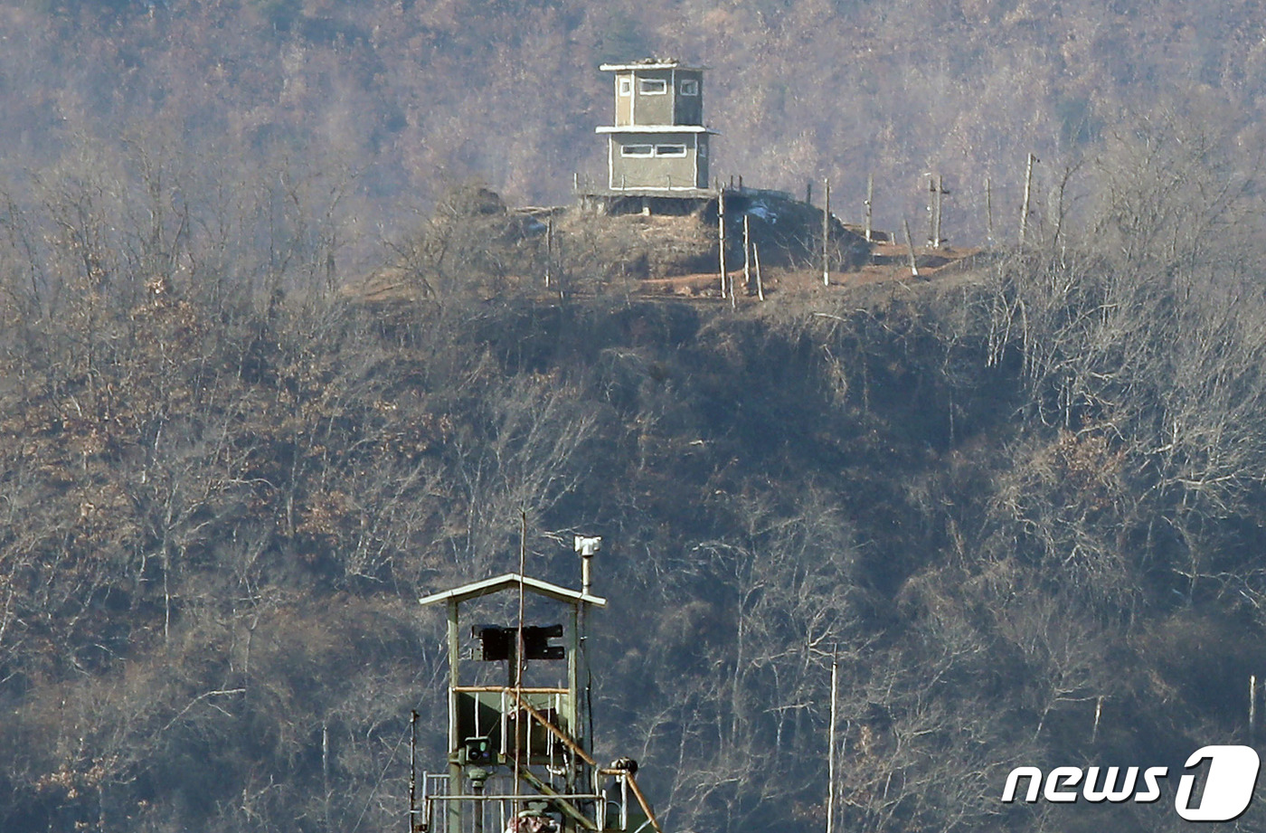 월북 경계실패 지적에 文 질책 없었다靑 北 응답은 없어